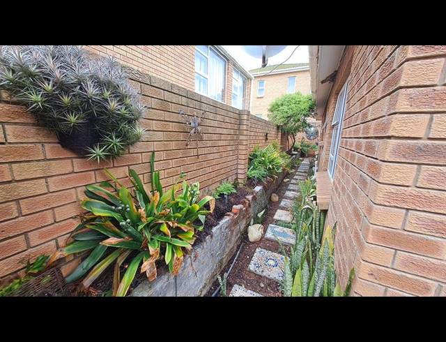 3 BEDROOM HOUSE FOR SALE IN STILBAAI-WES